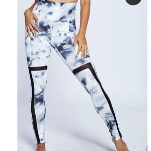 NWT JO&Jax angles leggings shadow